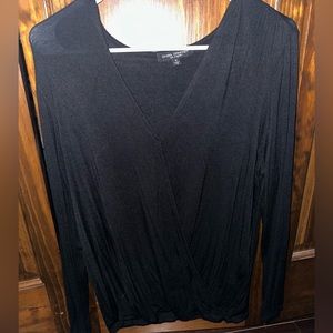 Black v neck top